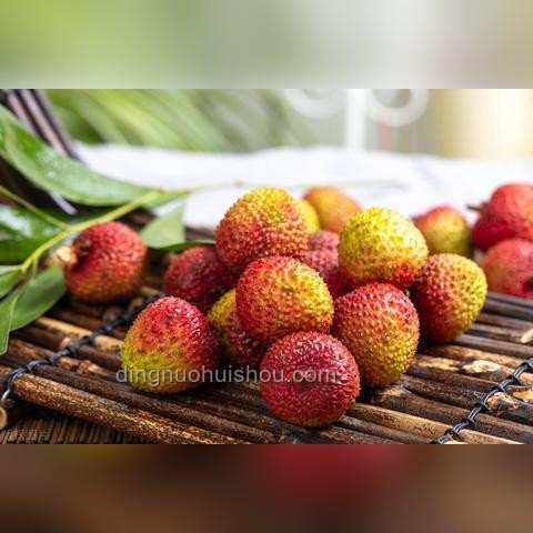 暴跌的榴莲：价格变动与品质差异的深度对比分析